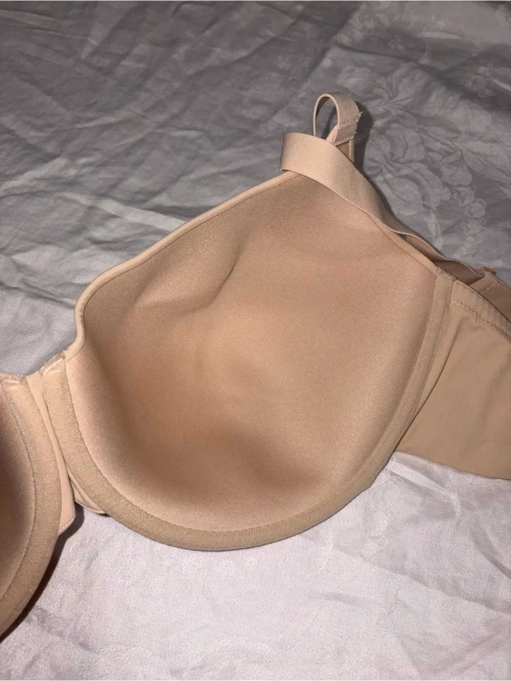 SKIMS *NWT FITS EVERYBODY T-SHIRT BRA